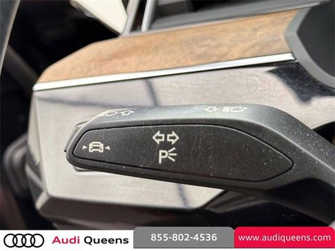 Certified 2021 Audi e-tron Premium image 22