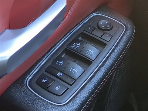 Used 2024 RAM 1500 Rebel image 27