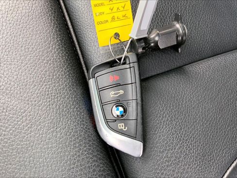 Used 2021 BMW X1 xDrive28i w/ M Sport Package AWD/4WD image 14