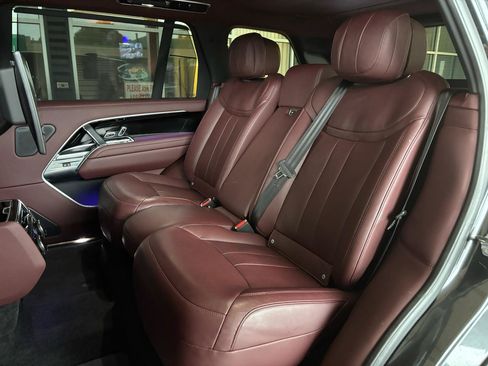 Used 2023 Land Rover Range Rover Long Wheelbase Autobiography AWD/4WD image 38