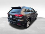 Used 2021 Jeep Grand Cherokee Laredo image 5