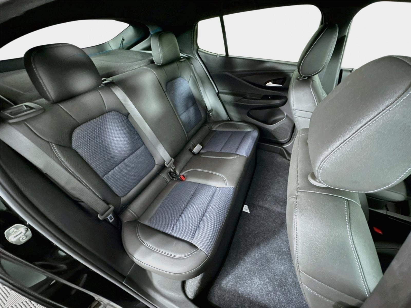 New 2026 Buick Envista Sport Touring w/ Convenience I Package FWD image 25