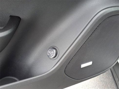 Used 2023 Chevrolet Blazer LT w/ Sound & Technology Package image 14