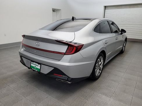 Used 2021 Hyundai Sonata SEL w/ Convenience Package FWD image 9