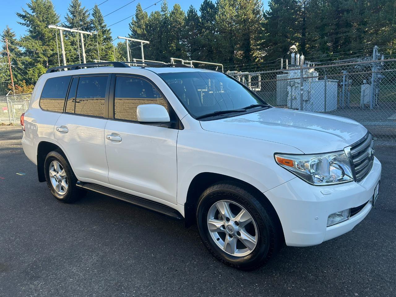 Used 2009 Toyota Land Cruiser w/ Upgrade Pkg AWD/4WD image 3