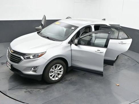 Used 2018 Chevrolet Equinox LS FWD image 58