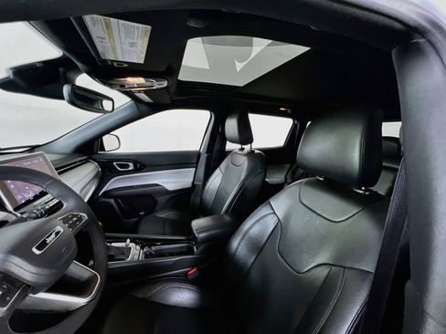 Used 2023 Jeep Compass Limited w/ Sun and Sound Group image 30