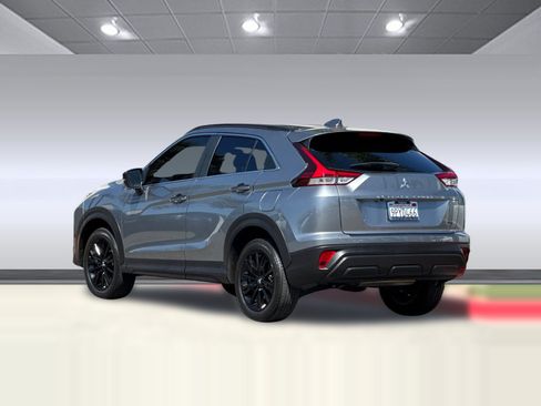 Used 2024 Mitsubishi Eclipse Cross AWD image 3