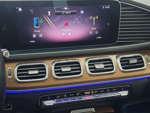 Used 2024 Mercedes-Benz GLS 450 GLS 450 image 15