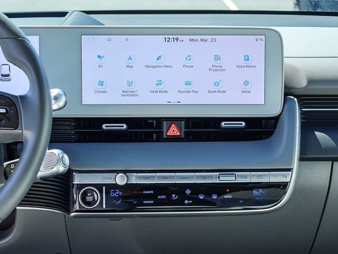 Used 2024 Hyundai Ioniq 5 Limited image 11