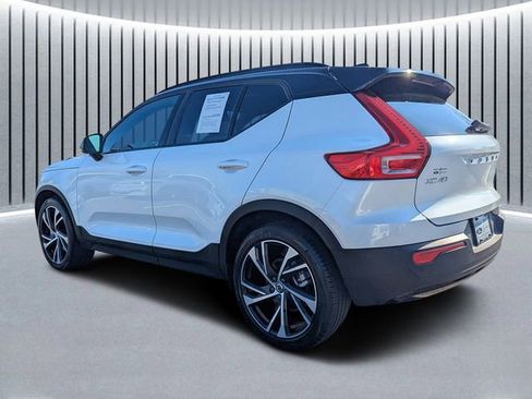Used 2021 Volvo XC40 T5 R-Design w/ Protection Package Premier image 6