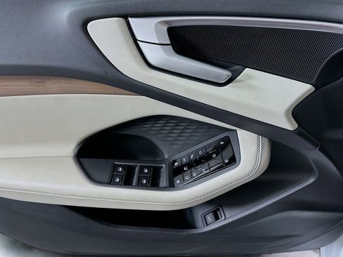 Used 2025 Audi A5 2.0T Premium w/ Convenience Package image 21