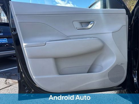 Used 2024 Hyundai Kona Limited image 14