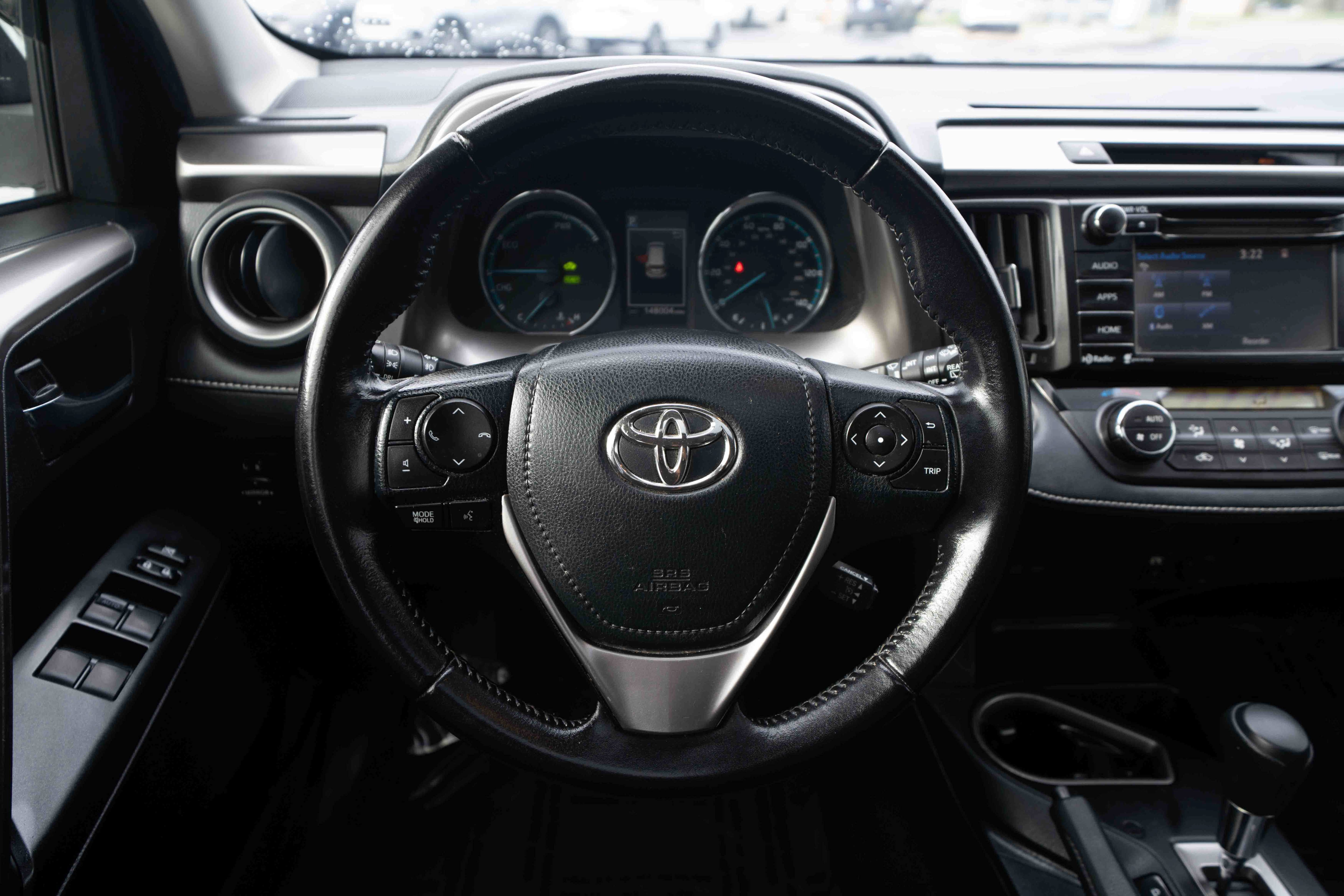 Used 2016 Toyota RAV4 XLE AWD/4WD image 21