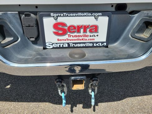 Used 2019 RAM 1500 Classic SLT image 25