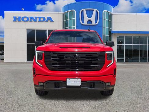 Used 2024 GMC Sierra 1500 Elevation RWD image 8