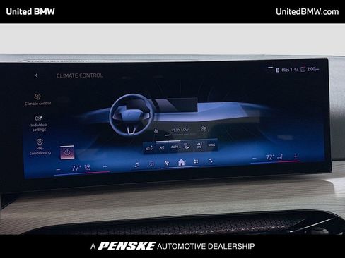 Used 2025 BMW 330i Sedan image 11