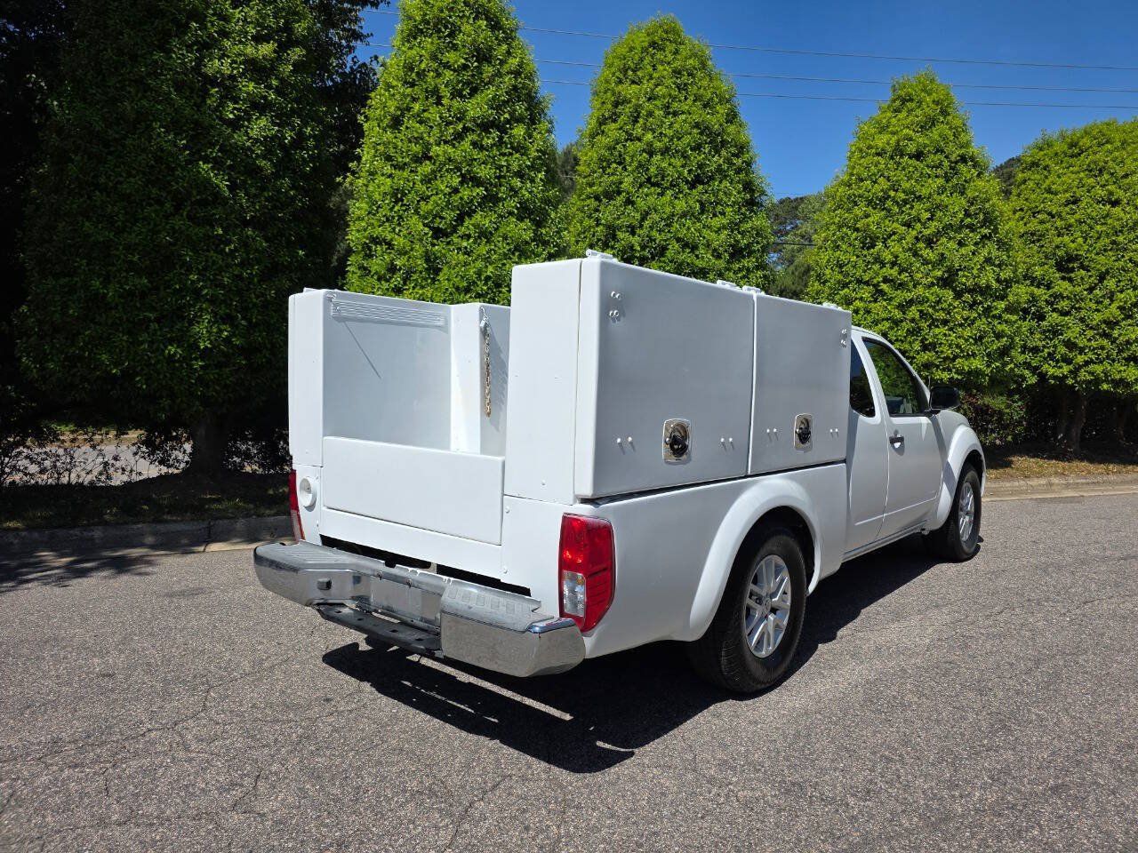 Used 2016 Nissan Frontier SV RWD image 5