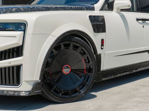 Used 2026 Rolls-Royce Cullinan AWD/4WD image 40