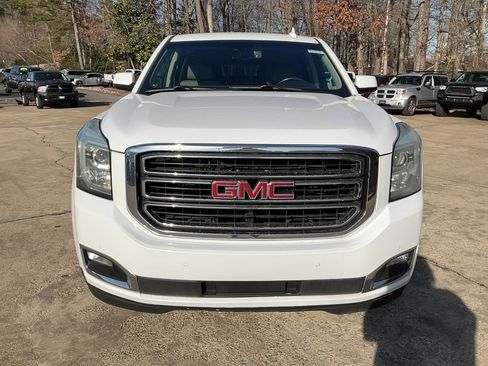 Used 2020 GMC Yukon XL SLT w/ Open Road Package image 2