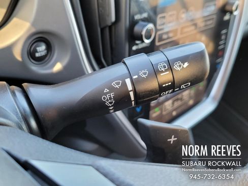 Used 2024 Subaru Crosstrek 2.0i Premium image 32