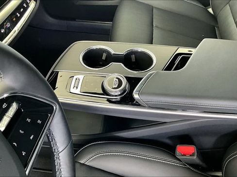 New 2025 Cadillac Lyriq Sport image 9