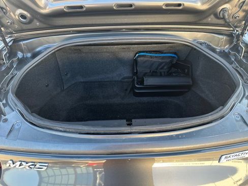 Used 2019 MAZDA MX-5 Miata RF Grand Touring image 7