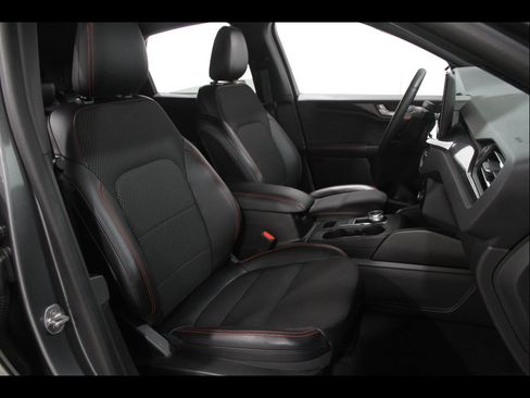 Certified 2023 Ford Escape ST-Line Select w/ Tech Pack #2 AWD/4WD image 17
