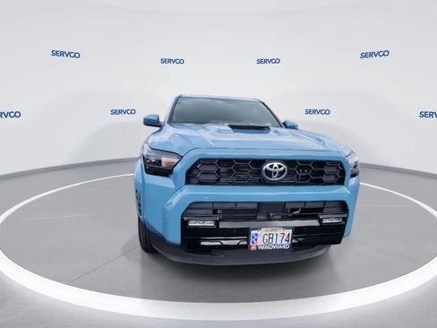 Used 2025 Toyota 4Runner TRD Sport Premium image 3