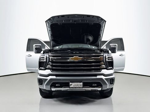Used 2024 Chevrolet Silverado 3500 High Country w/ High Country Premium Package AWD/4WD image 18