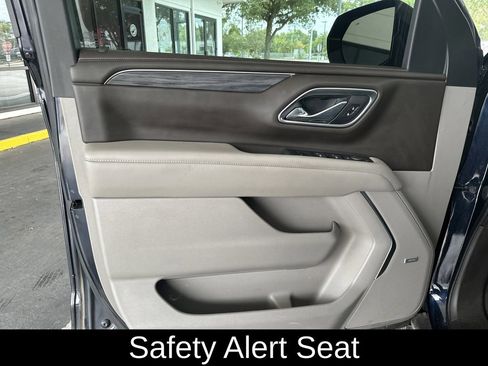 Used 2021 GMC Yukon SLT AWD/4WD image 10