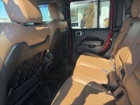 Used 2022 Jeep Gladiator Rubicon w/ LED Lighting Group image 8