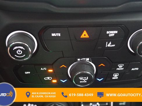 Used 2022 Jeep Renegade Limited image 22