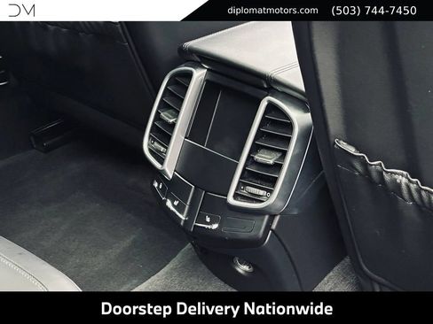 Used 2015 Porsche Cayenne Turbo AWD/4WD image 22