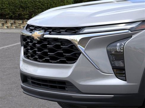 New 2026 Chevrolet Trax LT w/ Driver Confidence Package image 14