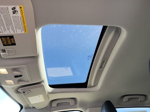 New 2026 Ford Maverick Lariat w/ Black Appearance Package image 11