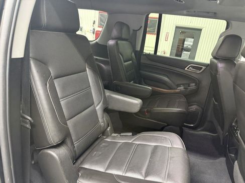 Used 2019 GMC Yukon XL Denali AWD/4WD image 32
