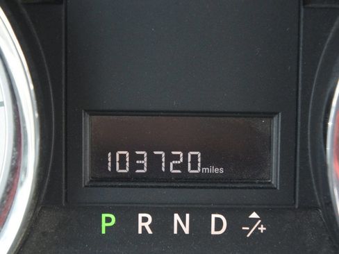 Used 2015 Dodge Grand Caravan SXT image 11