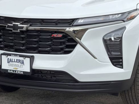 New 2026 Chevrolet Trax RS FWD image 7