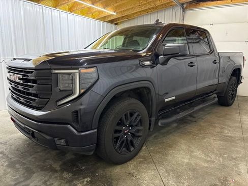 Used 2022 GMC Sierra 1500 Elevation AWD/4WD image 3