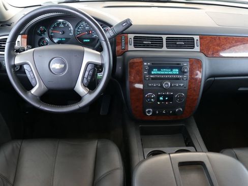 Used 2014 Chevrolet Tahoe LT w/ Luxury Package image 20