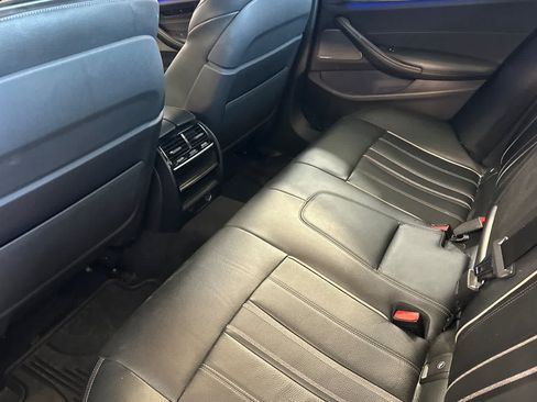 Used 2018 BMW 530e RWD image 5