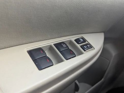 Used 2011 Subaru Outback 2.5i Premium w/ All-Weather Pkg image 30