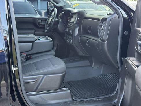 Used 2024 Chevrolet Silverado 2500 Custom w/ Custom Value Package image 19