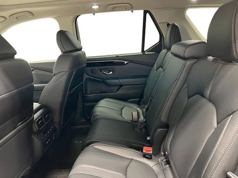 New 2025 Honda Pilot Touring image 28