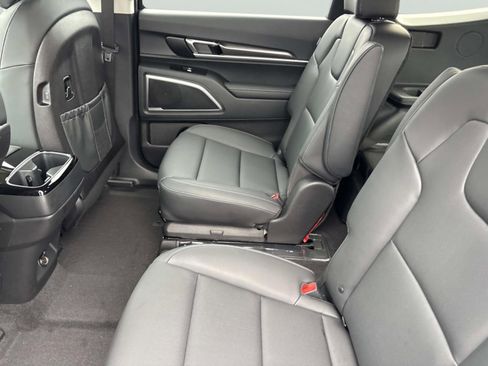 New 2025 Kia Telluride S image 18