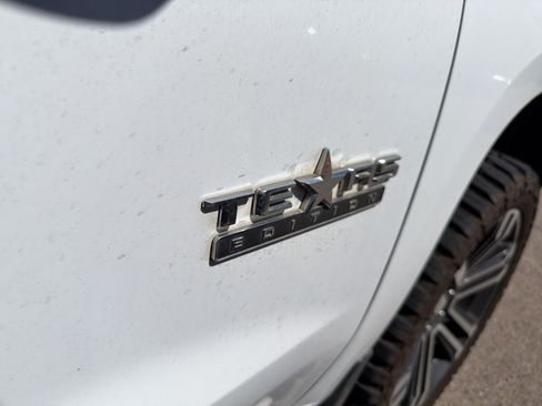 Used 2019 Chevrolet Silverado 1500 LT w/ Texas Edition AWD/4WD image 5