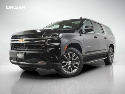 Used 2023 Chevrolet Suburban LT w/ Luxury Package