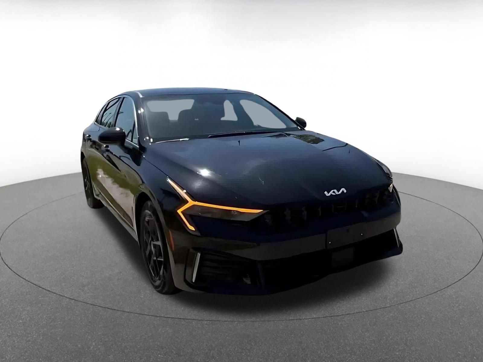 Used 2025 Kia K5 LXS FWD image 3