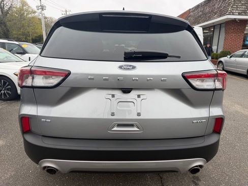 Certified 2022 Ford Escape SE AWD/4WD image 3